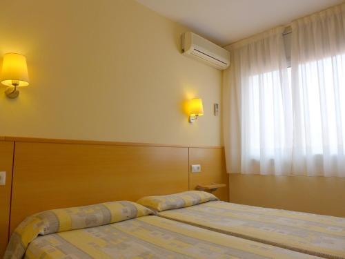 Rentalmar Atlantida Apartamentos ซาลอว์ ภายนอก รูปภาพ