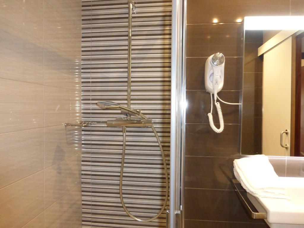 Rentalmar Atlantida Apartamentos ซาลอว์ ภายนอก รูปภาพ